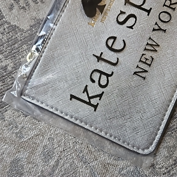 TRADED NIP Kate Spade Silver Wristlet - Picture 5 of 10